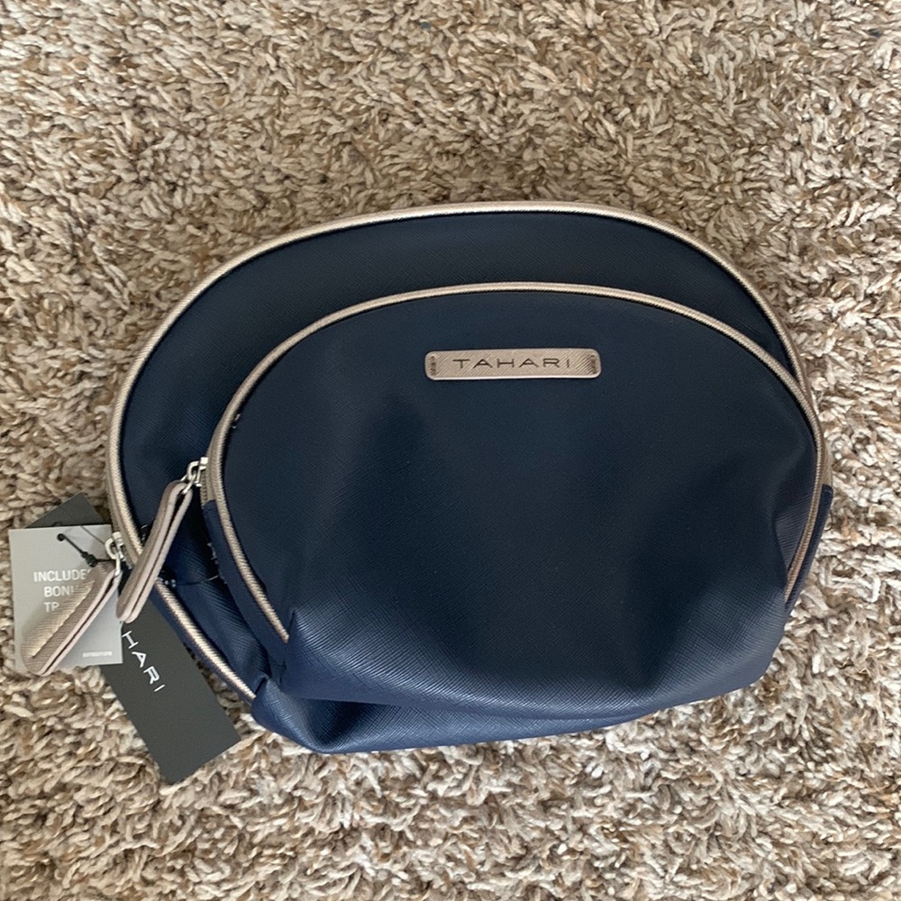 Tahari 2pc dome set